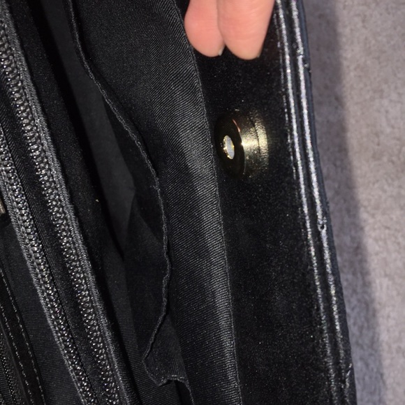 NEW and UNUSED GUESS Handbag - Picture 5 of 8